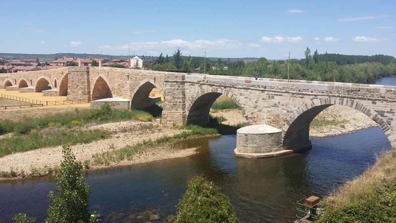 Roman bridge in León Spain